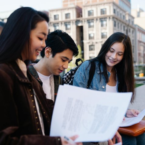 Students search for someone to course help